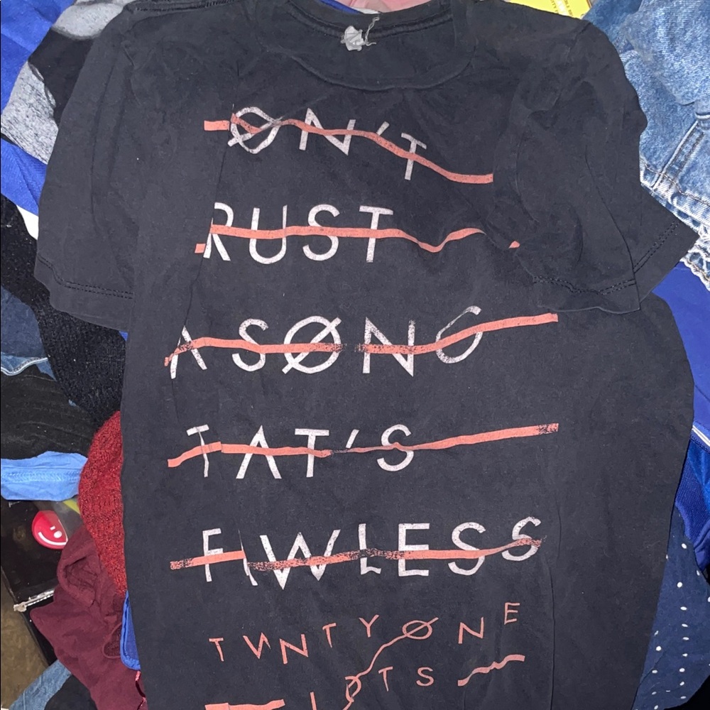 Hot Topic Black Tee with Pink-Red Strikethrough Graphic